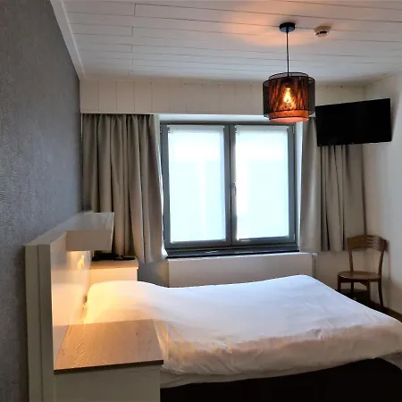 Hotel Du Midi 3*