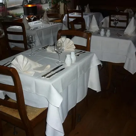 Logis Du Midi La-Roche-en-Ardenne